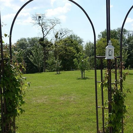 Brugny-Vaudancourt Le Manoir Des Aromes酒店 外观 照片