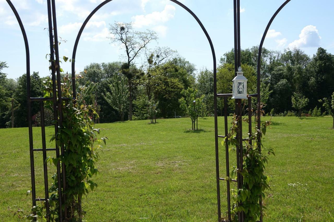 Brugny-Vaudancourt Le Manoir Des Aromes酒店 外观 照片